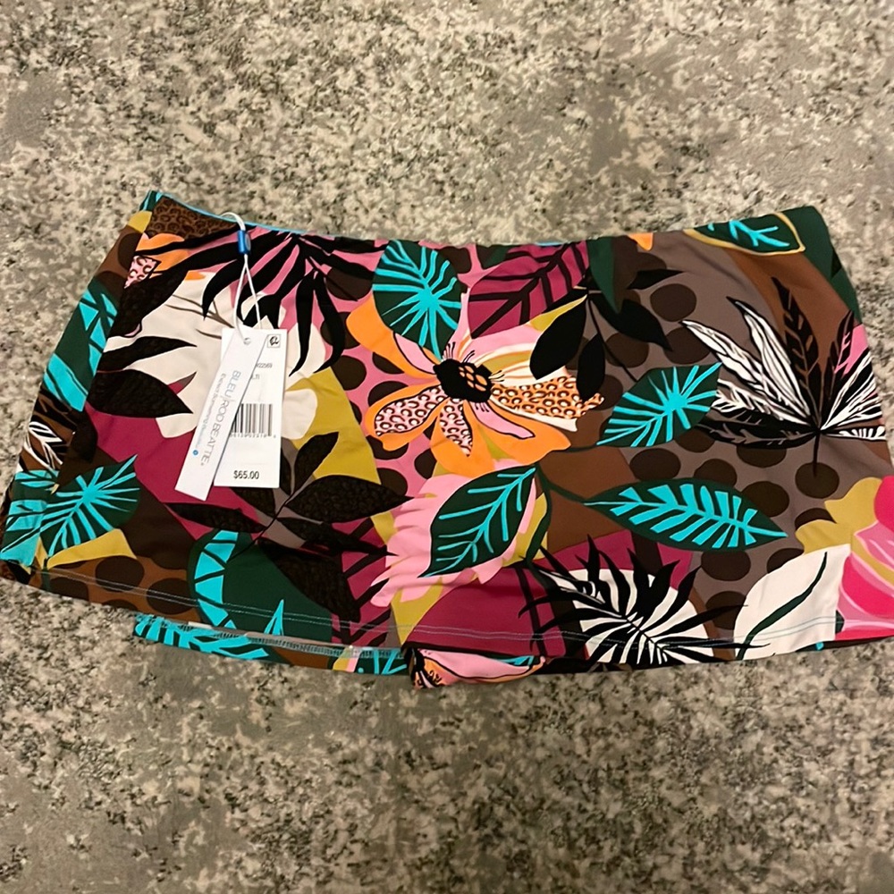 Womens bathing suit